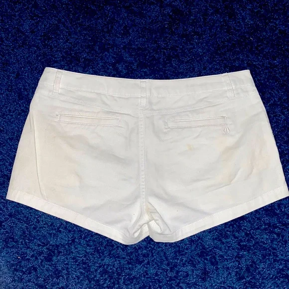 Volcom Shorts - Picture 2 of 2